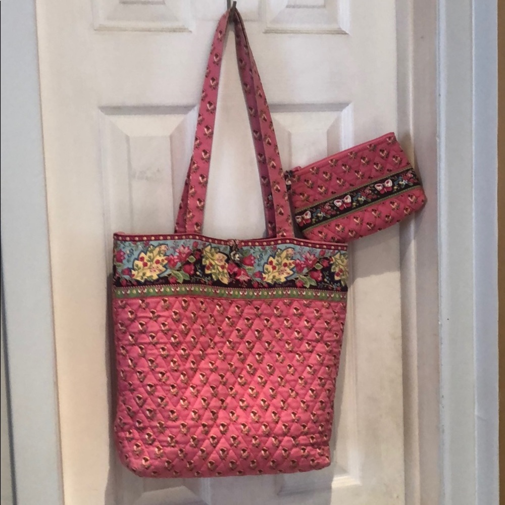 Ver Bradley Tote W/Matching Coin purse.